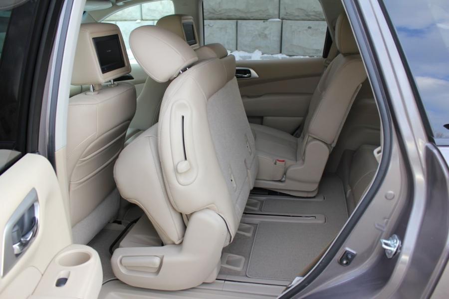  Nissan Pathfinder 2013 года  (фото 17 из 141)